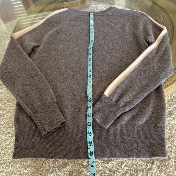 Theory Gray Athletic Stripe Crew Long Sleeve 100% Cashmere Sweater Size S - Picture 5 of 14